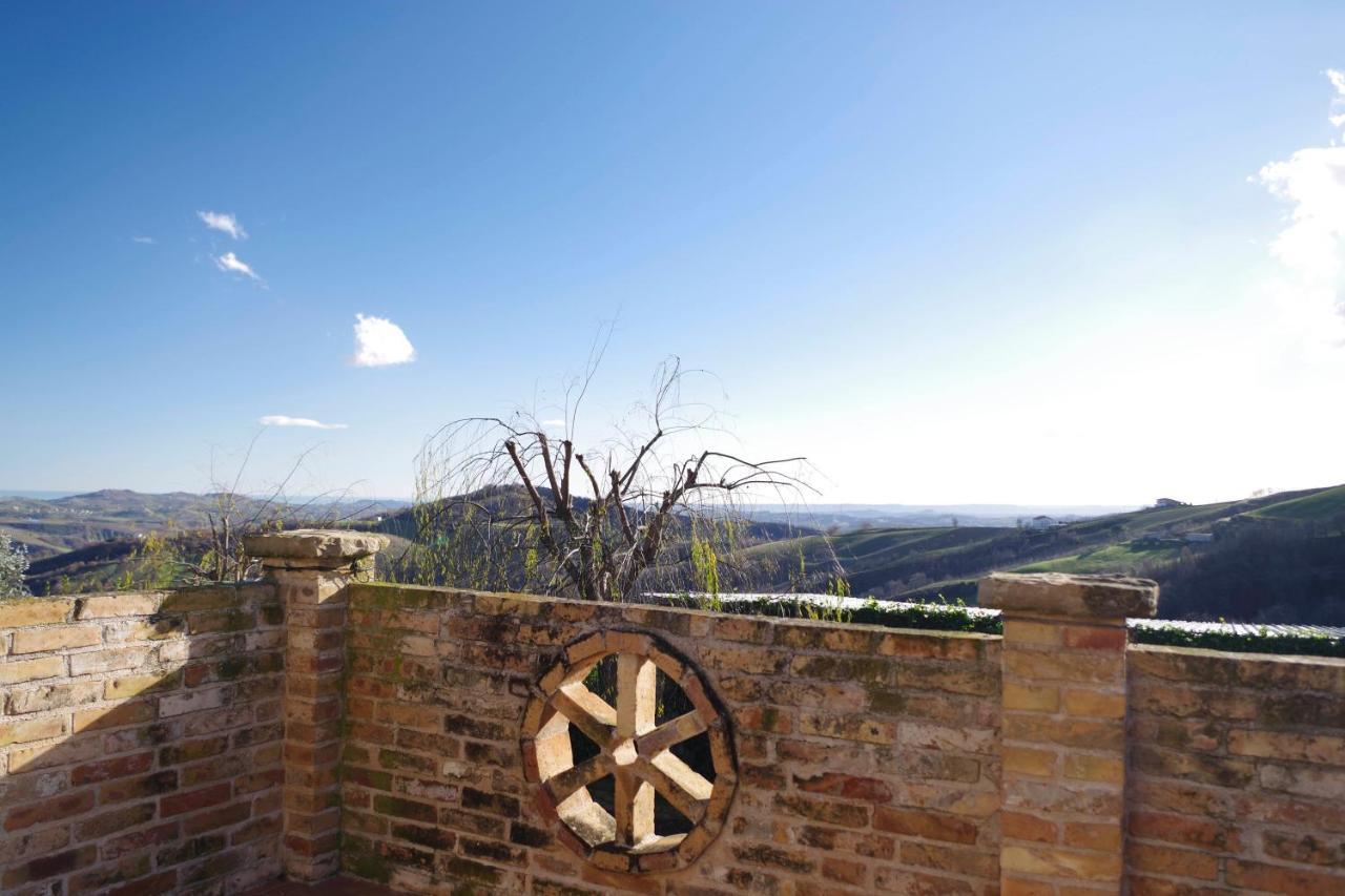 Azienda Agrituristica Colle San Giorgio Castiglione Messer Raimondo エクステリア 写真